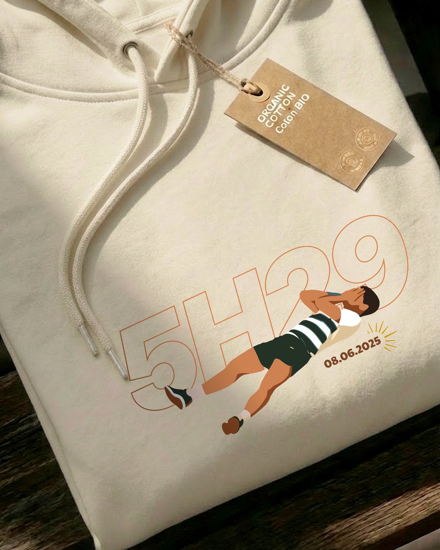 5h29 - Hoodie_ivory_packshot_jour_de_legende