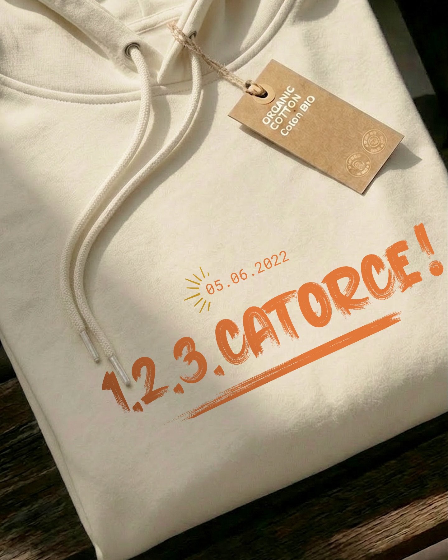 Catorce - Hoodie_ivory_packshot_jour_de_legende